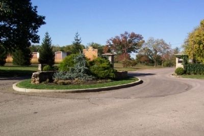 Green Lawn Cemetery Entrance and Marker. Click for full size. Green Lawn Cemetery Entrance and Marker image. Click for full size.