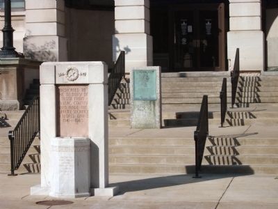 Entrance to McLean County Museum - War Memorial image. Click for full size.