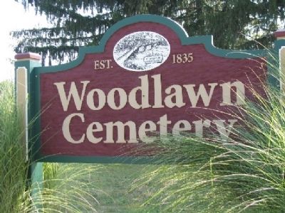 Woodlawn Cemetery Sign image. Click for full size.