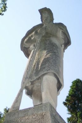Soldier Statue Atop Monument image. Click for full size.