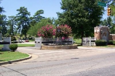 Elwood Cemetery Entrance. Click for full size. Elwood Cemetery Entrance image. Click for full size.