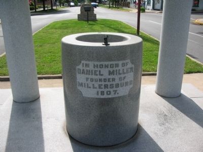 Daniel Miller Memorial Fountain image. Click for full size.