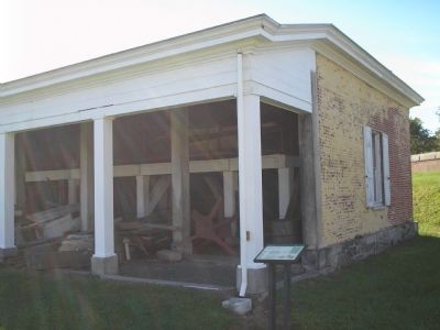 Marker at Fort Mifflin image. Click for full size.