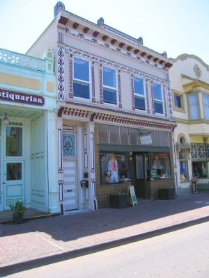 Italianate Architecture Marker image. Click for full size.