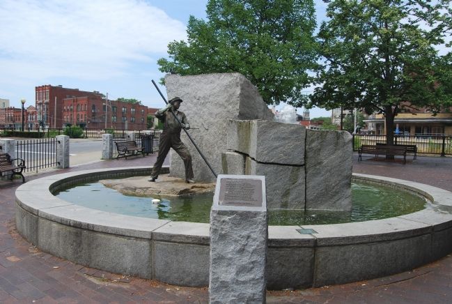 Marker, sculpture, and fountain on Kirk Street image. Click for full size.