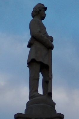 Civil War Soldiers Monument Statue (profile) image. Click for full size.