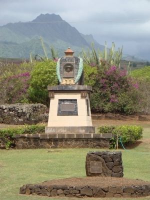 Prince Kūhiō Birthplace Monument image. Click for full size.