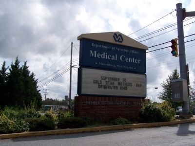 Medical Center Sign image. Click for full size.
