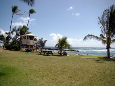 Po�ipū Beach Park image. Click for full size.