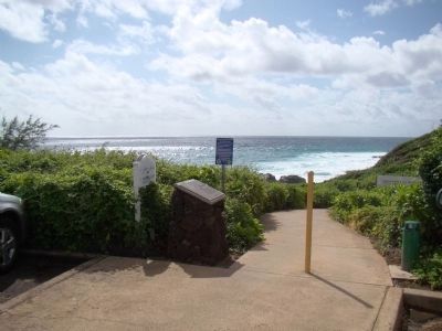 Keoneloa Bay and Marker image. Click for full size.