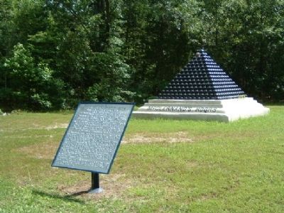 McClernand HQ Monument Marker. Click for full size. McClernand HQ Monument Marker image. Click for full size.