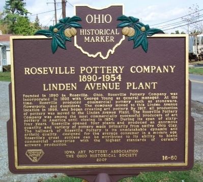 Roseville Pottery Company Marker image. Click for full size.