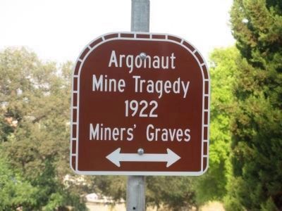 Sign at Jackson City Pioneer Cemetery image. Click for full size.
