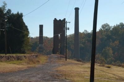 Remains of the old Glendale Mill image. Click for full size.