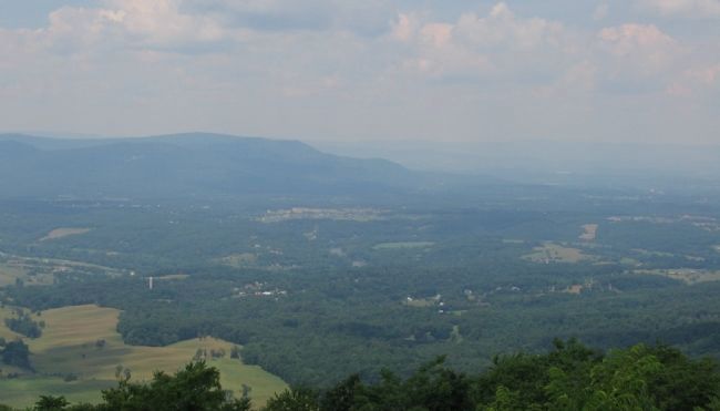 The Massanutten Mountain and Signal Knob image. Click for full size.