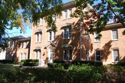 Smeltzer Hall, Newberry College image. Click for full size.