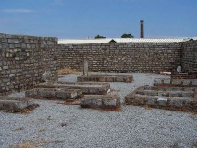 De Lyon - De La Motta Cemetery, last remaining gravesites. Click for full size. De Lyon - De La Motta Cemetery, last remaining gravesites image. Click for full size.