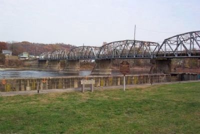 The Muskingum River Flows North Marker and Philo Lock No. 9 image. Click for full size.