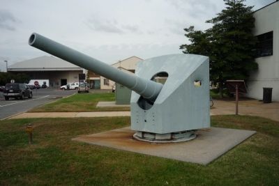 "The Gun" (Hontoria 140 mm.) - naval trophy of the Spanish-American War. Click for full size. "The Gun" (Hontoria 140 mm.) - naval trophy of the Spanish-American War image. Click for full size.