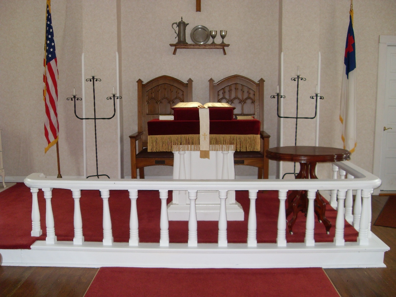 Inside Jacksonport United Methodist Church