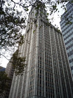 Woolworth Building (daytime) image. Click for full size.