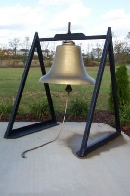Forest Lawn Veterans Memorial Bell image. Click for full size.