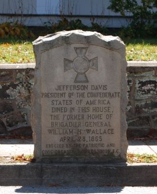 Jefferson Davis Dined in This House Marker image. Click for full size.