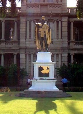King Kamehameha I Monument image. Click for full size.