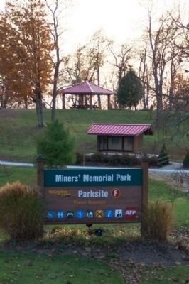 Miner's Memorial Park Parksite Marker. Click for full size. Miner's Memorial Park Parksite Marker image. Click for full size.