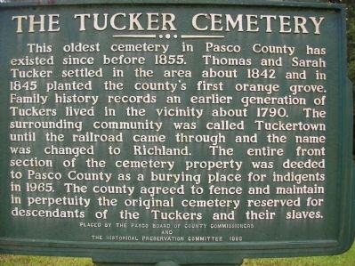 The Tucker Cemetery Marker image. Click for full size.