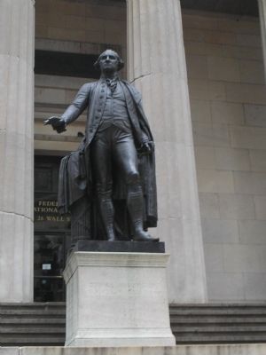 Statue of George Washington image. Click for full size.