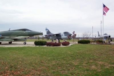 F-100D "Super Sabre" and Marker image. Click for full size.