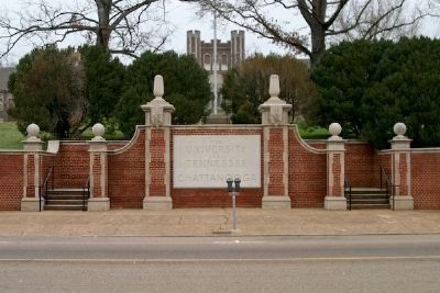 Entrance to The University of Tennessee at Chattanooga image. Click for full size.