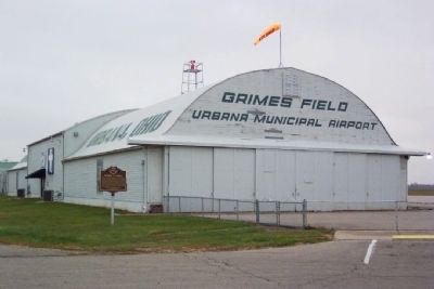 Warren G. Grimes / Grimes Field Marker image. Click for full size.