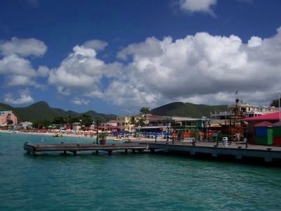 St. Maarten beachfront - Sint Rose Arcade, center rear image. Click for full size.