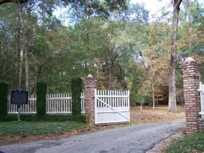 Entrance to Drayton Hall and Marker image. Click for full size.