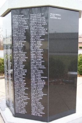 Hilliard Veterans Memorial image. Click for full size.