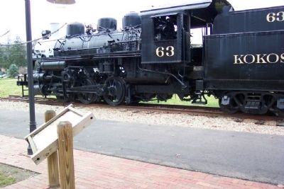 0-6-0 Steam Locomotive and Marker image. Click for full size.