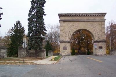 Snyder Park Entrance and Markers image. Click for full size.