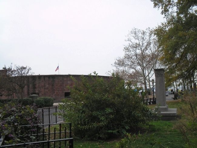 Marker at Castle Clinton image. Click for full size.
