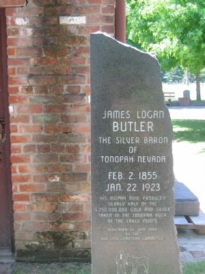 James Logan Butler Gravesite and Marker image. Click for full size.