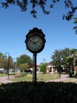 Purple Heart Park clock, looking towards the north. Click for full size. Purple Heart Park clock, looking towards the north image. Click for full size.