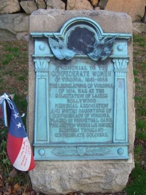 A Memorial to the Confederate Women Marker of Virginia, 1861 - 1865 (on west side of Pyramid) image. Click for full size.