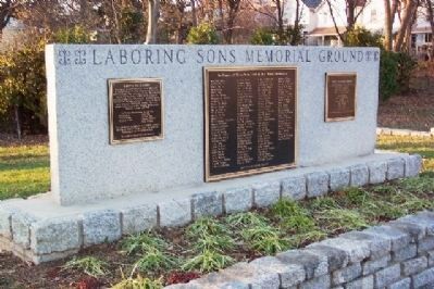 Laboring Sons Memorial Ground Monument image. Click for full size.