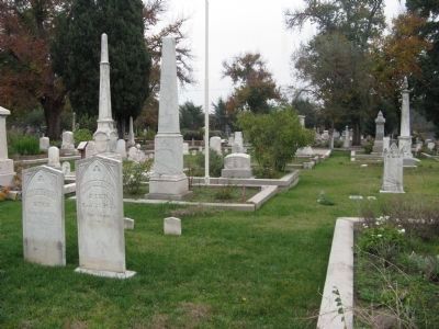 Old Masonic Cemetery. Click for full size. Old Masonic Cemetery image. Click for full size.