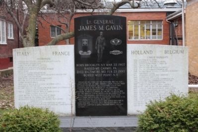 Memorial to General Gavin. Click for full size. Memorial to General Gavin image. Click for full size.
