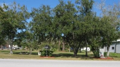 Fellsmere Marker, looking north image. Click for full size.