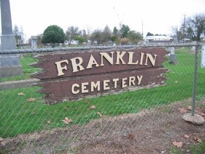 Franklin Cemetery image. Click for full size.