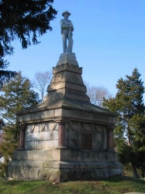 To the Confederate Dead Memorial. Click for full size. To the Confederate Dead Memorial image. Click for full size.