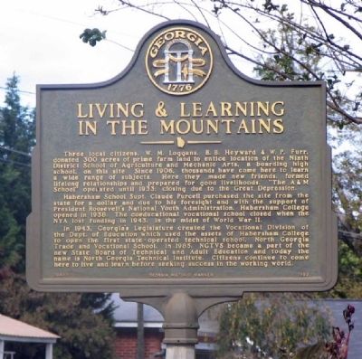 Living & Learning In The Mountains Marker image. Click for full size.